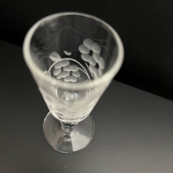 VINTAGE ETCHED CORDIAL GLASS SET OF 6 - Picture 3 of 3